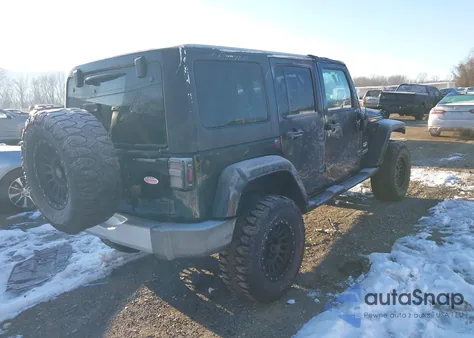 2012 Jeep Wrangler Unlimited Sahara z USA, uszkodzony, nr VIN 1C4BJWEG6CL169912